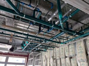 ピット内給排水配管